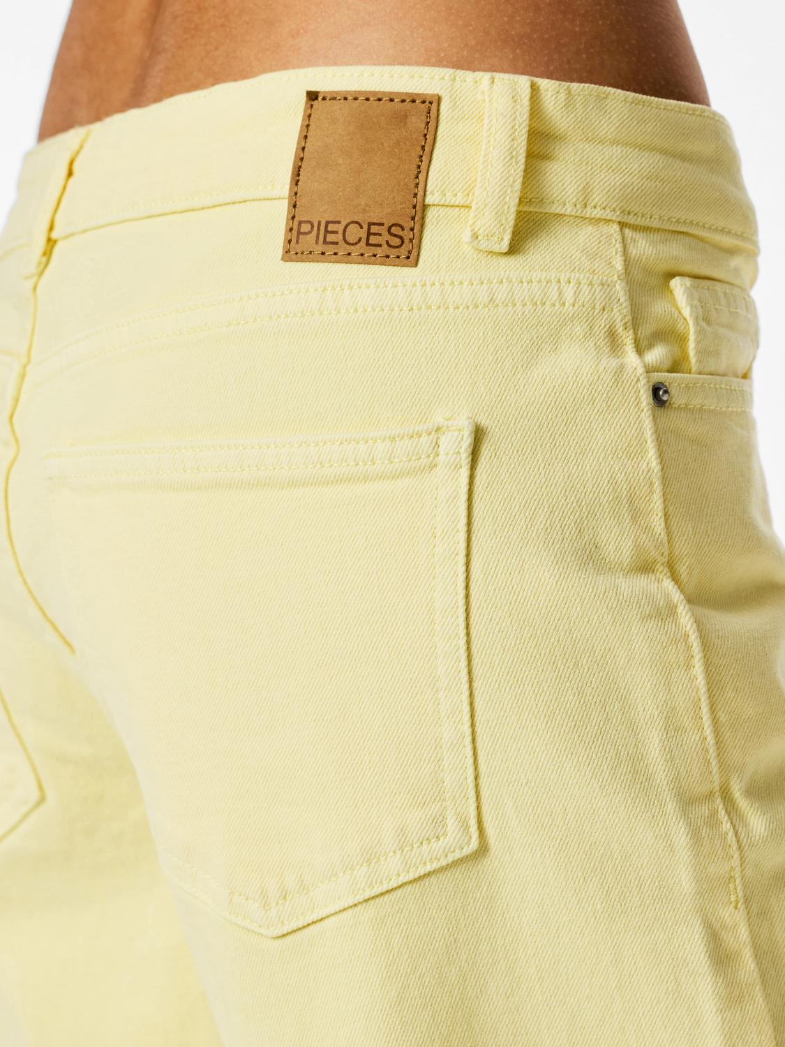 model_shot-detail